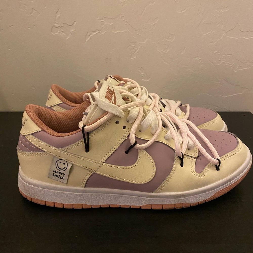 Nike Women's Athletic Shoes - Cream and Pink